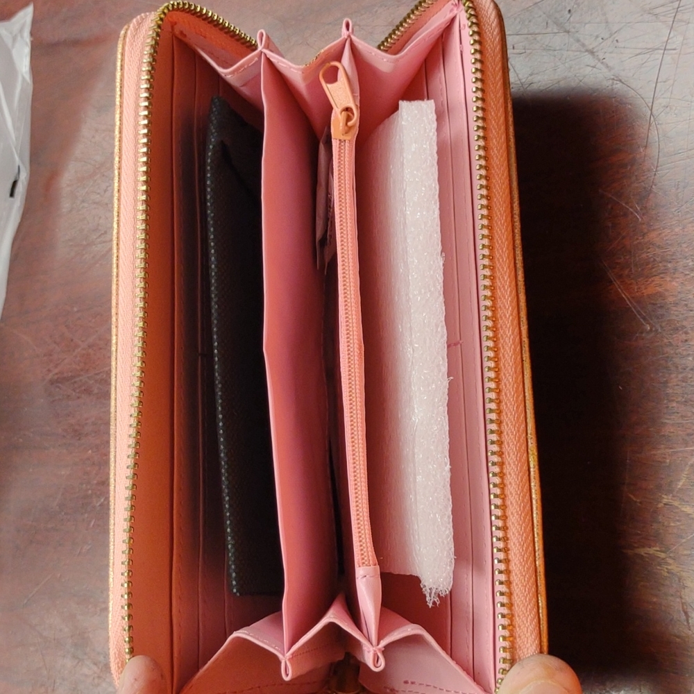 Wallet w/zipper